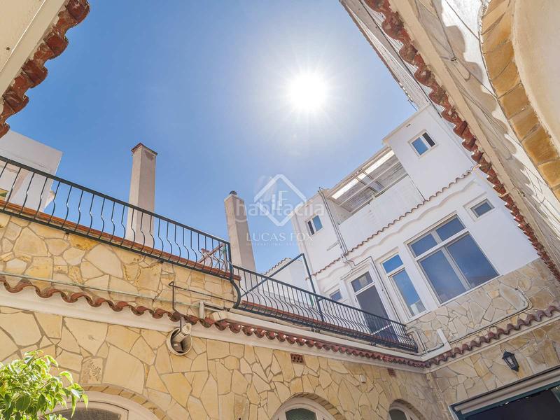 Foto 2b2f4466-e8ea-44d3-85a4-cb756d4230dc. Chalet magnífica villa en primera línea de mar en venta en el masnou, barcelona en Masnou (El)