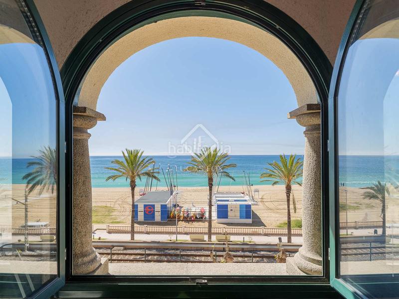 Foto ae5171af-d9ef-49fb-ac09-73e4520c64ce. Chalet magnífica villa en primera línea de mar en venta en el masnou, barcelona en Masnou (El)