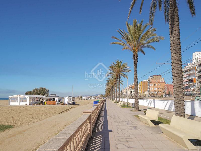 Foto b98264c2-8c82-4bee-8131-14e69c81968e. Chalet magnífica villa en primera línea de mar en venta en el masnou, barcelona en Masnou (El)