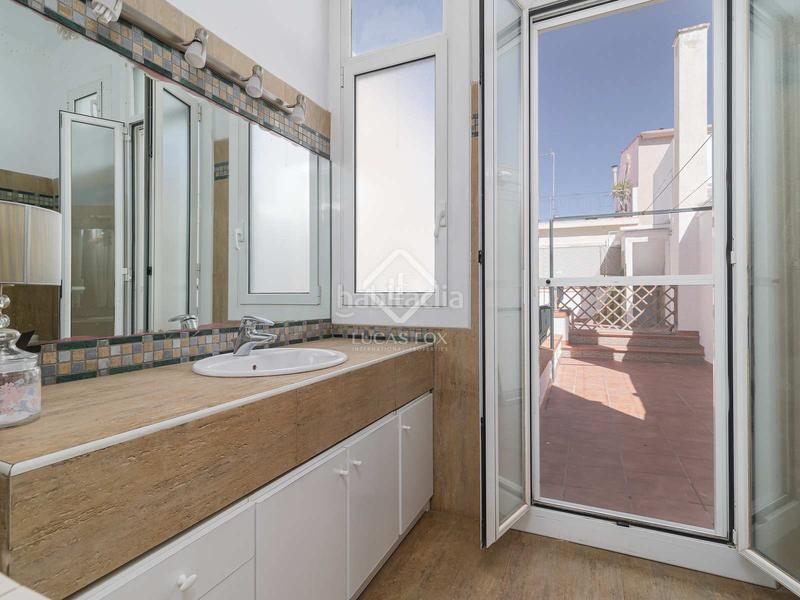 Foto d5d45116-92c1-450d-91d8-67d7bb69f348. Chalet magnífica villa en primera línea de mar en venta en el masnou, barcelona en Masnou (El)
