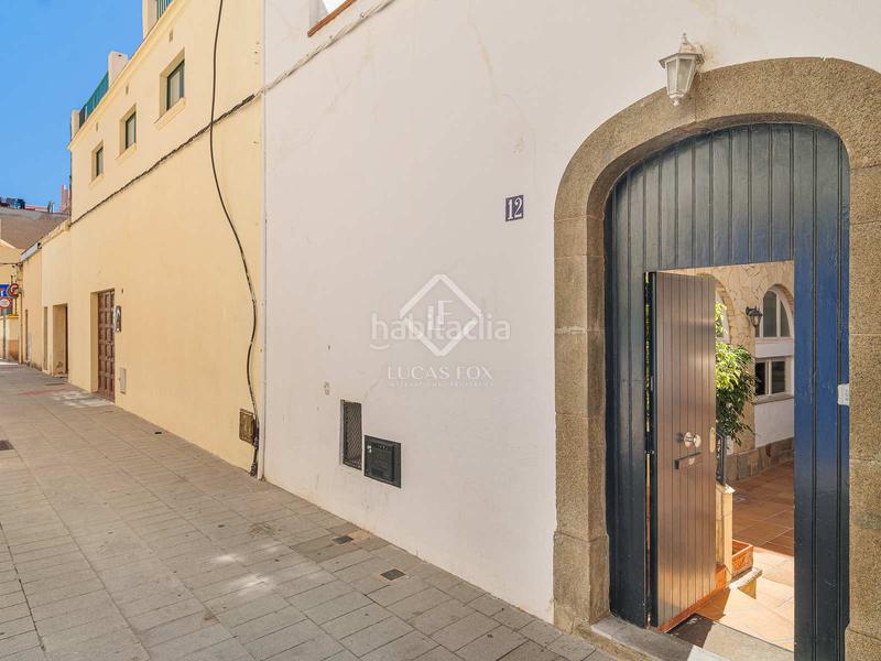 Foto f6b08378-5db5-4fe8-8c4d-4acf571a01fa. Chalet magnífica villa en primera línea de mar en venta en el masnou, barcelona en Masnou (El)