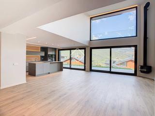 Chalet à L´Aldosa-Anyós. Villa en excelentes condiciones de 4 dormitorios en venta en la