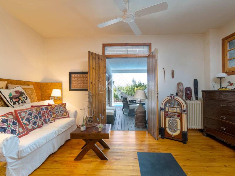 Foto ca5fa42c-37ab-4231-8e88-7a3c87697962. Chalet amplia casa en excelentes condiciones en venta , barcelona en Cabrils