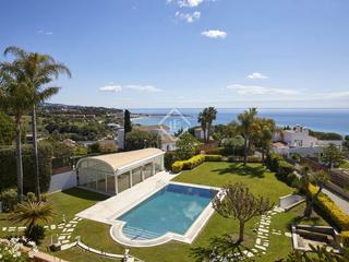 Xalet a Victoria-Les Vil·les-Canyadell. Casa con una arquitectura única  y unas inmejorables vistas al m