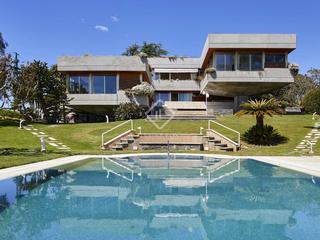 Xalet a Victoria-Les Vil·les-Canyadell. Casa con una arquitectura única  y unas inmejorables vistas al m