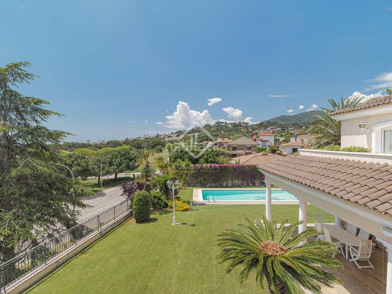 Foto 163de6ea-03f7-4b3a-9a6e-5ba933efcdb1. Xalet amb calefacció aparcament piscina a Vilassar de Dalt