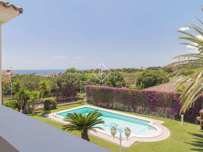 Foto 37a55091-bc4b-47ea-bbb8-baaa5adc0b3a. Xalet amb calefacció aparcament piscina a Vilassar de Dalt