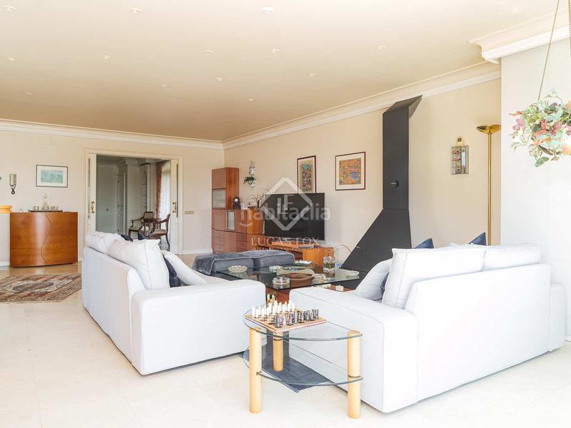 Foto b958dc80-c466-450a-8bde-594b328ad2f1. Xalet amb calefacció aparcament piscina a Vilassar de Dalt