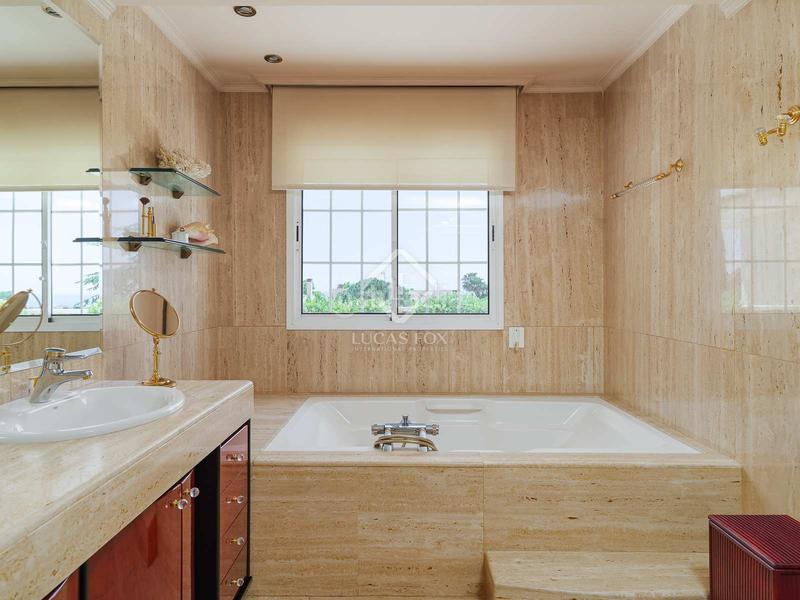 Foto ccd1a169-8a33-4d00-bbd4-ee80a3e0bade. Xalet amb calefacció aparcament piscina a Vilassar de Dalt