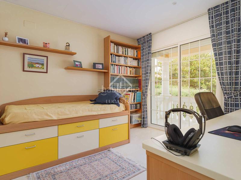 Foto e7738870-fde4-4136-a078-28d8a1cc3f3c. Xalet amb calefacció aparcament piscina a Vilassar de Dalt