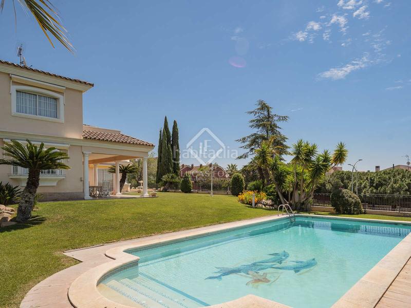 Foto faa779b2-6f29-4ace-a56b-0c6f83cb7f10. Xalet amb calefacció aparcament piscina a Vilassar de Dalt