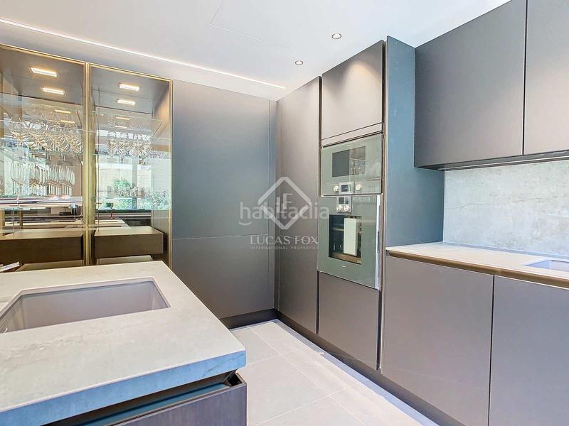 Foto d09909e5-76b9-4510-906b-4c236bed8325. Àtic amb calefacció aparcament a Centro Andorra la Vella