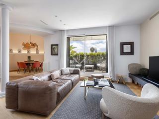 Ático en Dreta de l´Eixample. Ático en excelentes condiciones de 3 dormitorios con 59m terraza