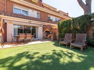 Chalet en Gava Mar. Tu nueva casa adosada en gavà mar te espera!