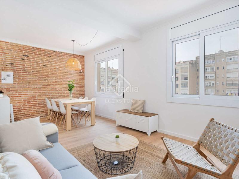 Foto c1e7147a-50c7-4429-a87a-b2868d2009c6. Piso  en excelentes condiciones de 4 dormitorios en venta en eixample derecho en Barcelona