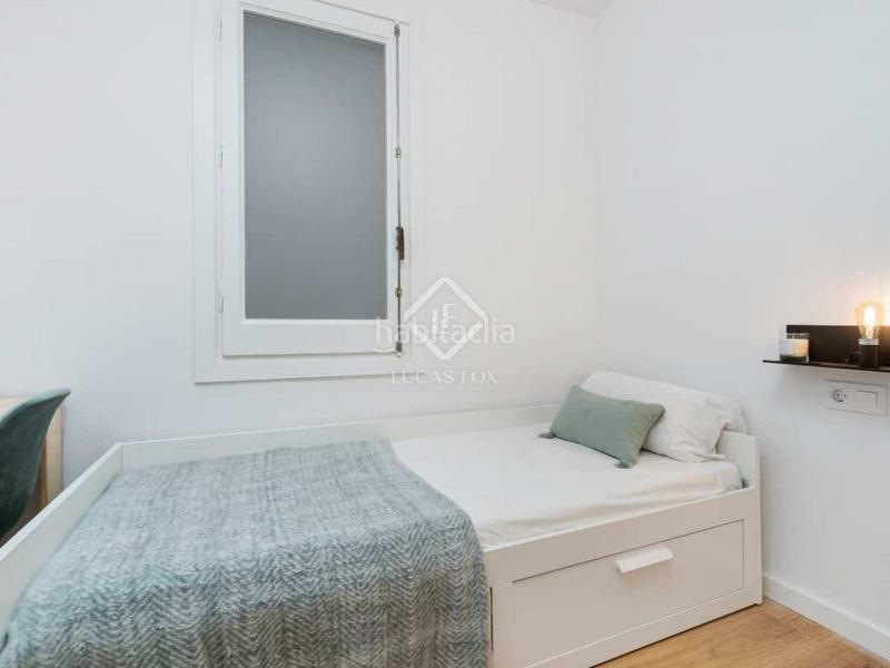 Foto f0ab9579-f1e7-4b16-9194-96ea9cfaa4b0. Piso  en excelentes condiciones de 4 dormitorios en venta en eixample derecho en Barcelona