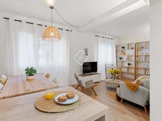 Etagenwohnung in El Camp d´en Grassot i Gràcia Nova. Piso en excelentes condiciones de 4 dormitorios en venta en eixa