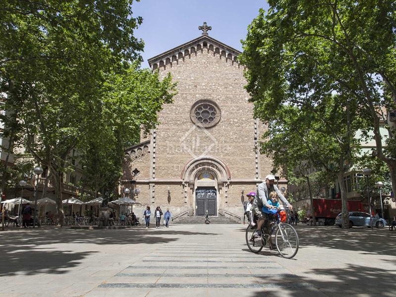 Foto 2e0d52d1-6b14-438b-80c7-517a9d575414. Piso  en excelentes condiciones de 2 dormitorios con 66m terraza en venta en gràcia en Barcelona