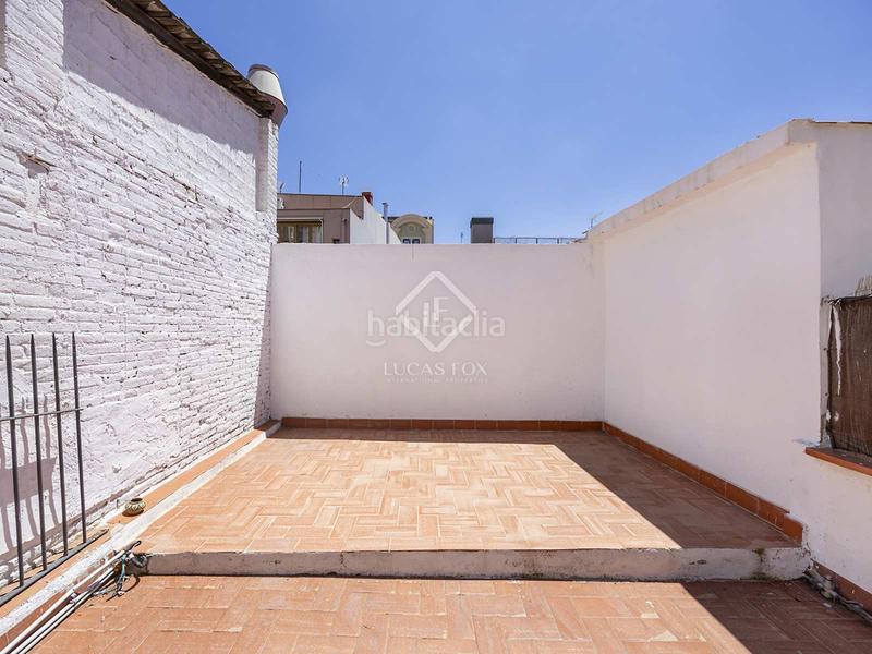 Foto 7e9f5654-7e70-465f-9392-11c4fa07197a. Piso  en excelentes condiciones de 2 dormitorios con 66m terraza en venta en gràcia en Barcelona