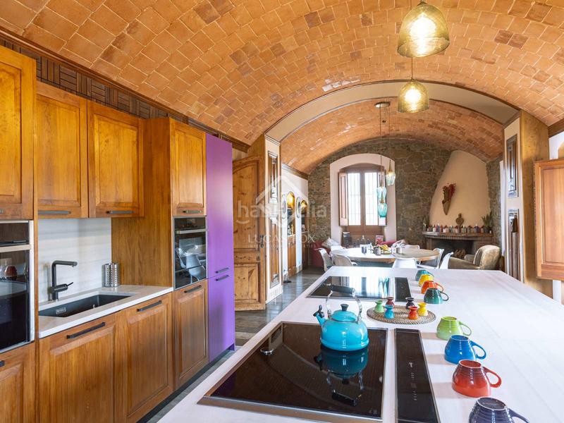 Foto 5f48e1a4-e199-41c1-b941-b0a5e765d2e5. Masía casa histórica en excelentes condiciones de 8 dormitorios en venta , barcelona en Alella