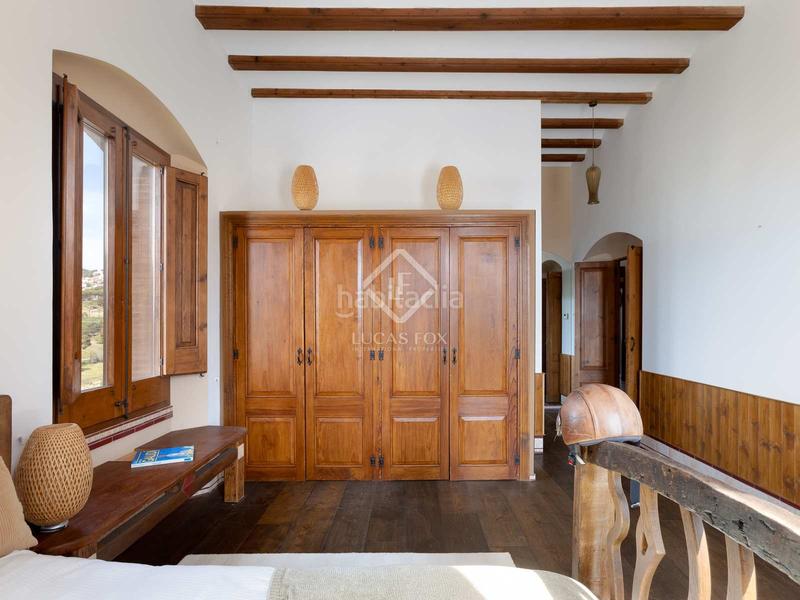 Foto b92dedfa-1059-46d7-8f69-89af9a87fa36. Masía casa histórica en excelentes condiciones de 8 dormitorios en venta , barcelona en Alella