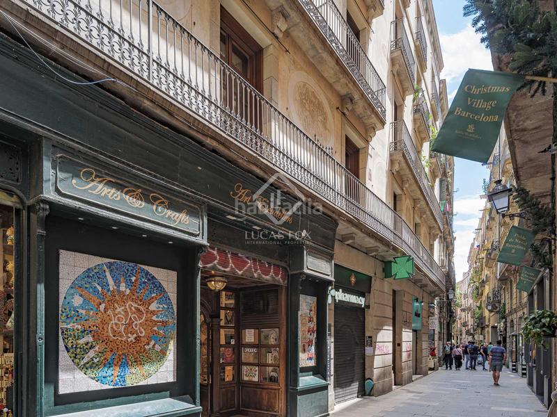 Foto 0b3dd4de-dcf7-4c18-b86d-70c43a2207db. Piso en venta precioso piso en gótico, en excelentes condiciones y con terraza de 9 m en Barcelona