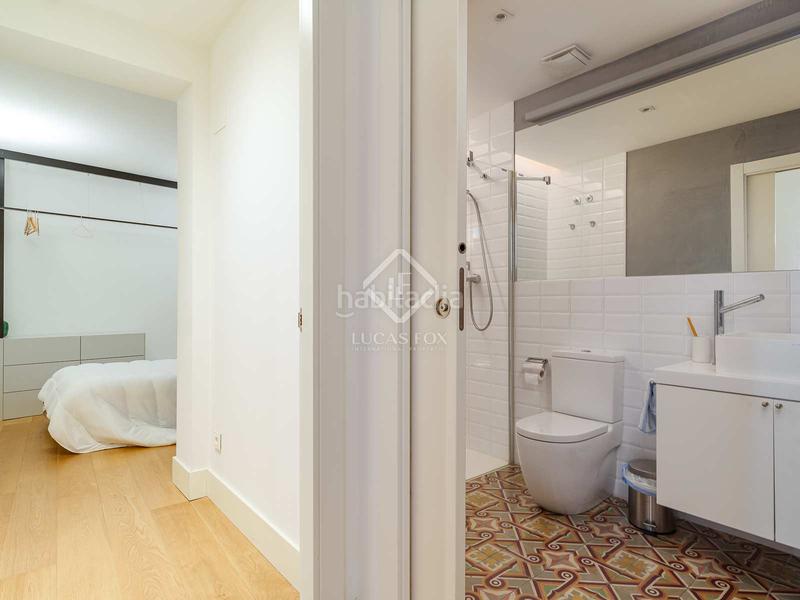 Foto bbb4e4b3-008d-4983-8e01-52f0bda8be2e. Piso en venta precioso piso en gótico, en excelentes condiciones y con terraza de 9 m en Barcelona