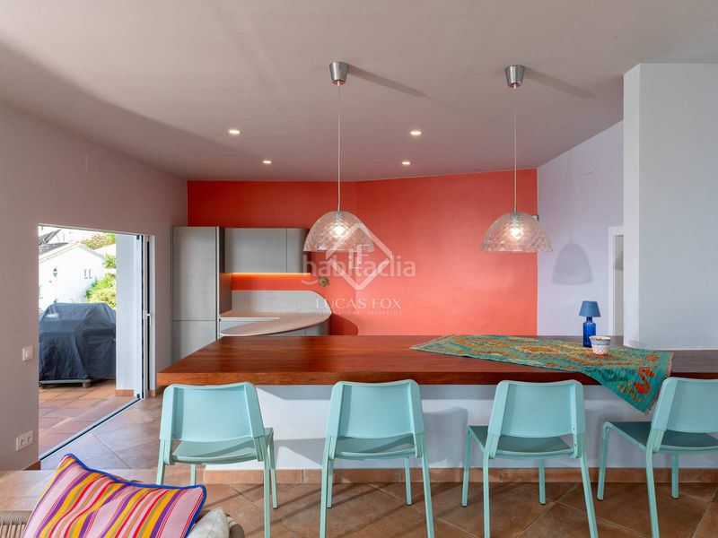 Foto 145b08ac-9c00-4d26-a67c-6baf627dda9c. Chalet villa en primera línea de mar completamente reformada y con espectaculares vistas al mar en venta en la tortuga, en Lloret de Mar