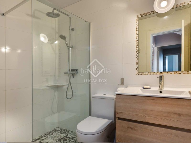 Foto 8e7f232b-ad41-482b-acf4-55c6036e1e23. Chalet villa en primera línea de mar completamente reformada y con espectaculares vistas al mar en venta en la tortuga, en Lloret de Mar