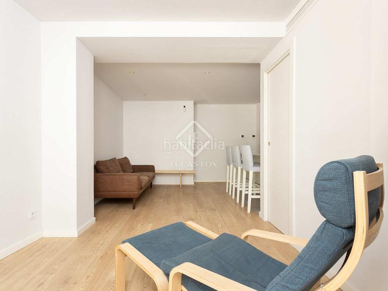 Foto de78c617-0f60-4f8d-8600-3f304adba2b5. Piso  en excelentes condiciones de 3 dormitorios con 6m terraza en venta en Sant Antoni en Barcelona