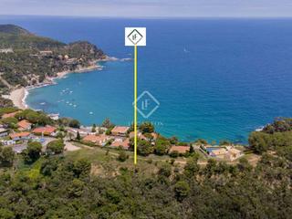 Finca rústica a Santa Maria de Llorell. Parcela en excelentes condiciones en venta en lloret de mar