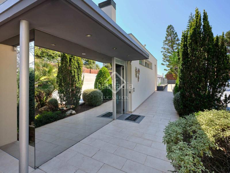 Foto 0439f227-28fb-41fa-bc8a-20abb3dc527b. Chalet con riscaldamento parcheggio piscina in Premià de Dalt