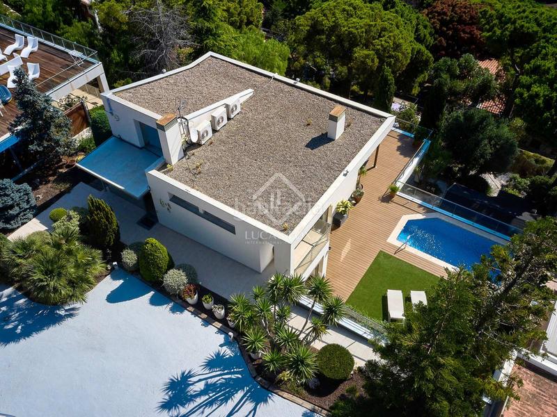 Foto 6c386e00-b8cb-486a-9f60-826269032277. Chalet con riscaldamento parcheggio piscina in Premià de Dalt