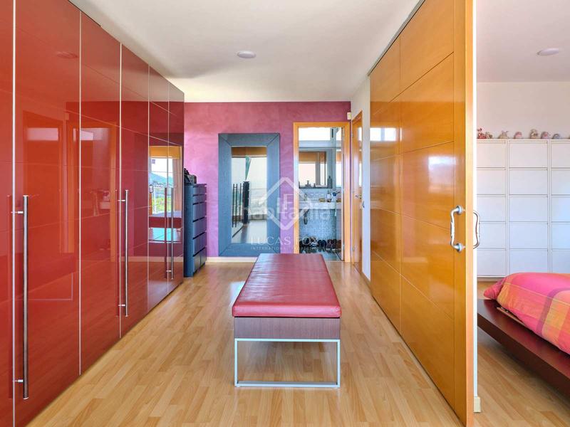 Foto 77cef41a-164d-4c7e-bf7b-052840ad934e. Chalet con riscaldamento parcheggio piscina in Premià de Dalt