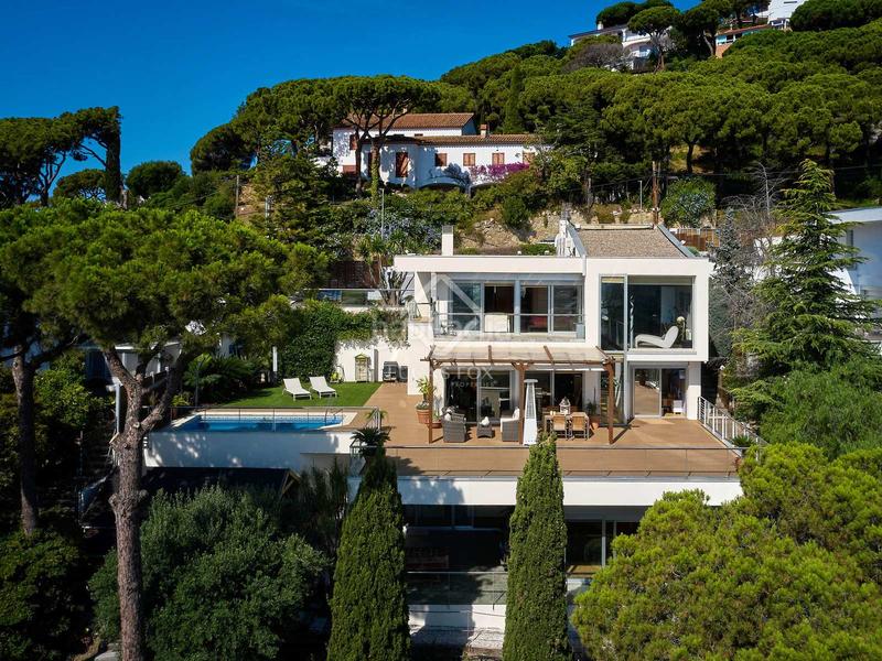 Foto bf3b5104-d597-45f7-b0b4-dc34e769b9cb. Chalet con riscaldamento parcheggio piscina in Premià de Dalt