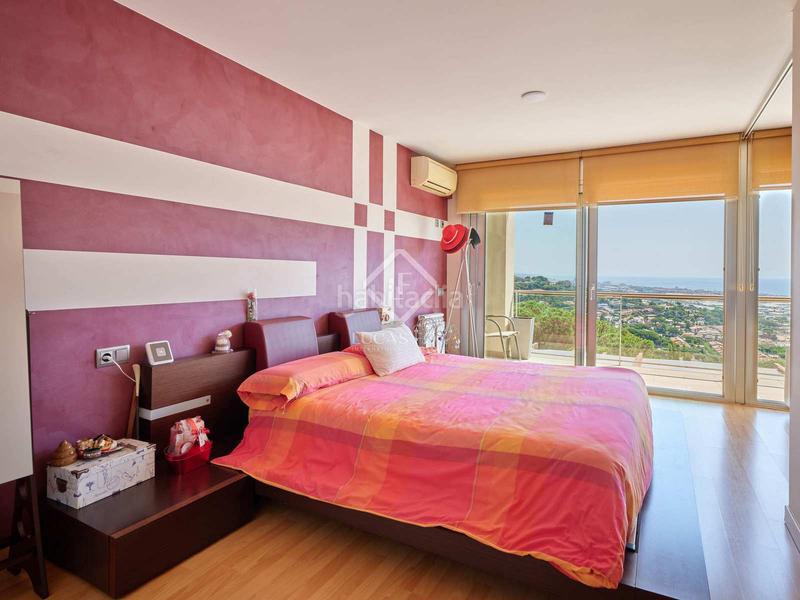 Foto d86ffe2e-f5ff-454d-823b-6738d923b950. Chalet con riscaldamento parcheggio piscina in Premià de Dalt