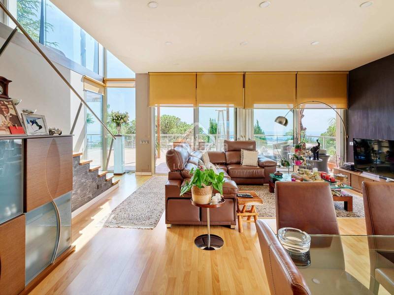 Foto e23e6c30-7b36-49a4-b338-997187aad0fa. Chalet con riscaldamento parcheggio piscina in Premià de Dalt