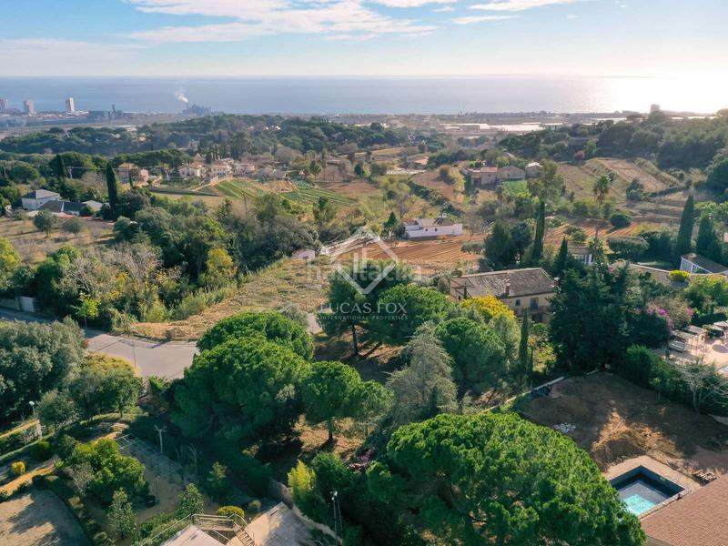 Foto 4a7fcabd-fef4-49b9-a6d4-24847f42e5d0. Finca rústica parcela edificable llana con fantásticas vistas al mar en venta en Cabrera de Mar