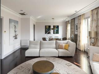Location Appartement à Dreta de l´Eixample. En alquiler piso de lujo de tres dormitorios en excelentes condi