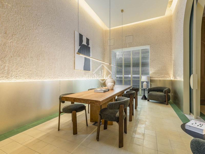 Foto 828662c8-7a09-45d2-b154-eddcb45ff47d. Piso  en excelentes condiciones de 2 dormitorios en venta en Sant Antoni, en Barcelona