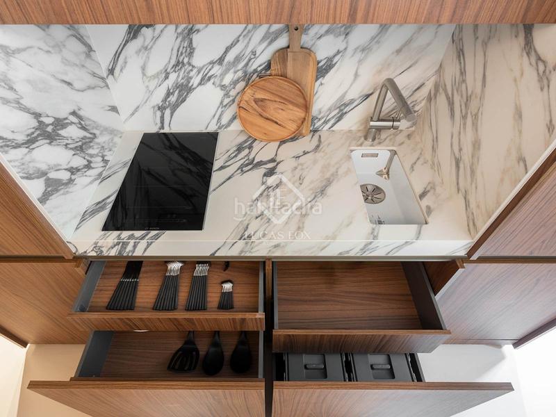 Foto 9db8b771-f02e-45d3-9904-e054e00c3b71. Piso  en excelentes condiciones de 2 dormitorios en venta en Sant Antoni, en Barcelona
