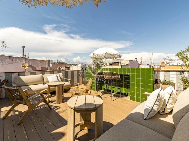 Foto ee4c1e24-2313-43ed-a67b-86ec5a8db4a0. Piso  en excelentes condiciones de 2 dormitorios con 20m terraza en venta en Sant Antoni en Barcelona