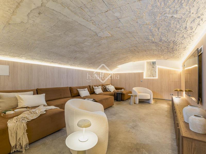 Foto 4d84803f-ec31-40c0-a62b-b6afdd872365. Piso  en excelentes condiciones de 2 dormitorios en venta en Sant Antoni, en Barcelona