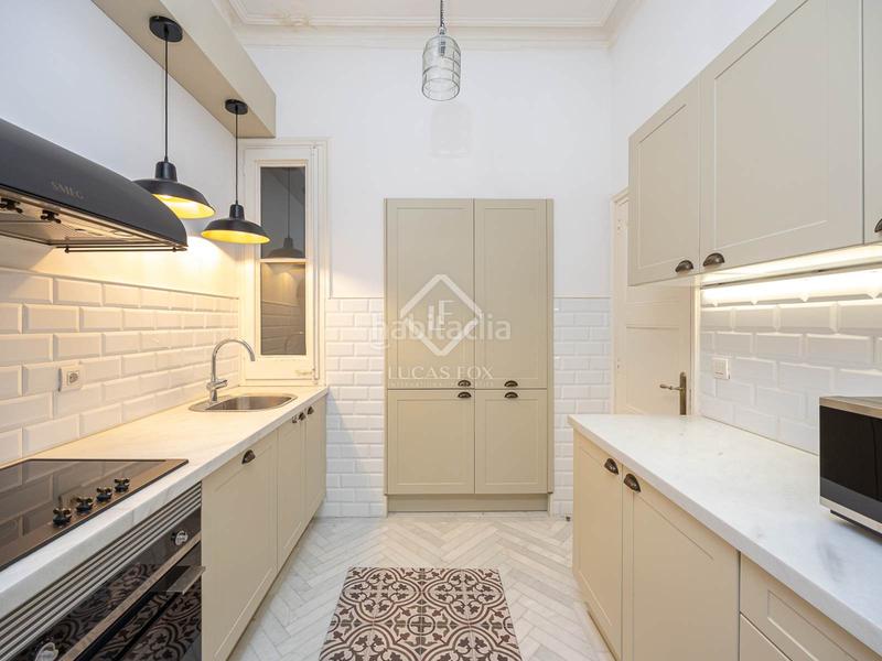Foto 5e546b8b-6896-4241-b1a2-d56210e10116. Alquiler piso en alquiler piso de dos dormitorios en excelentes condiciones en leixample derecho en Barcelona