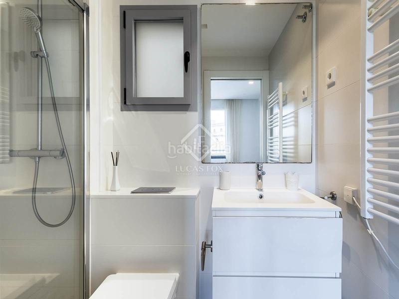 Foto 110c2832-ff46-4b5f-b5e7-72871c8b3db9. Piso en venta piso en leixample izquierdo, en excelentes condiciones y con dos dormitorios en Barcelona