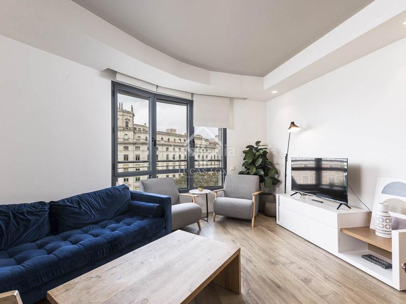 Foto bc8b383b-5a1a-4a0d-b5fb-81975a123dba. Piso en venta piso en leixample izquierdo, en excelentes condiciones y con dos dormitorios en Barcelona