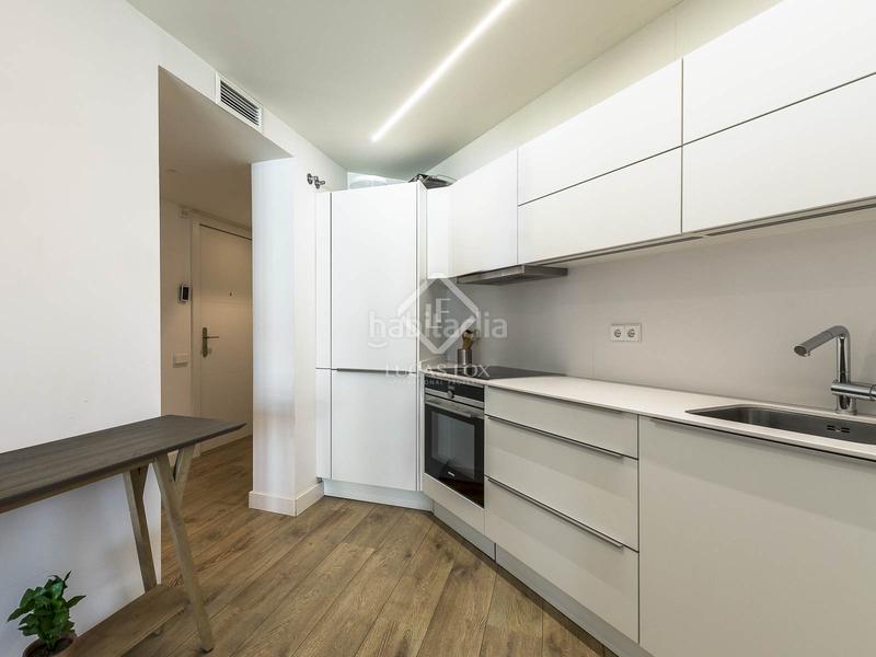 Foto c29b5d41-c0c1-47f0-b81c-48f87c81a66e. Piso en venta piso en leixample izquierdo, en excelentes condiciones y con dos dormitorios en Barcelona