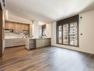Piso en Sant Gervasi - Galvany. Excelente vivienda reformada de 149m con dos dormitorios en vent