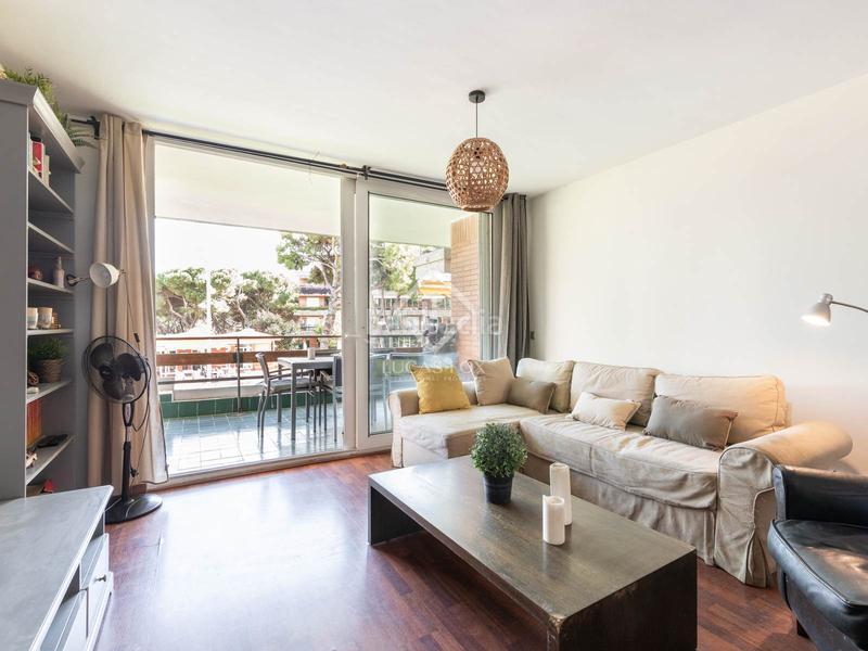 Foto 733856cd-68bf-47b4-b8fd-ec6b886bd1d1. Piso  moderno de 118 m con licencia turística en venta en Gavà