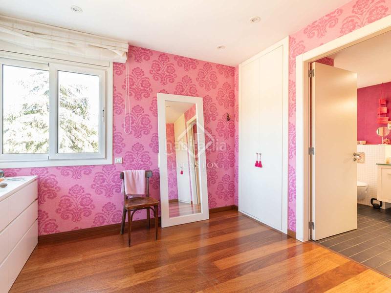 Foto cd2532a5-50c7-4d6d-b5b4-c1e536302d55. Xalet amb calefacció aparcament piscina a Golf-Can Trabal Sant Cugat del Vallès